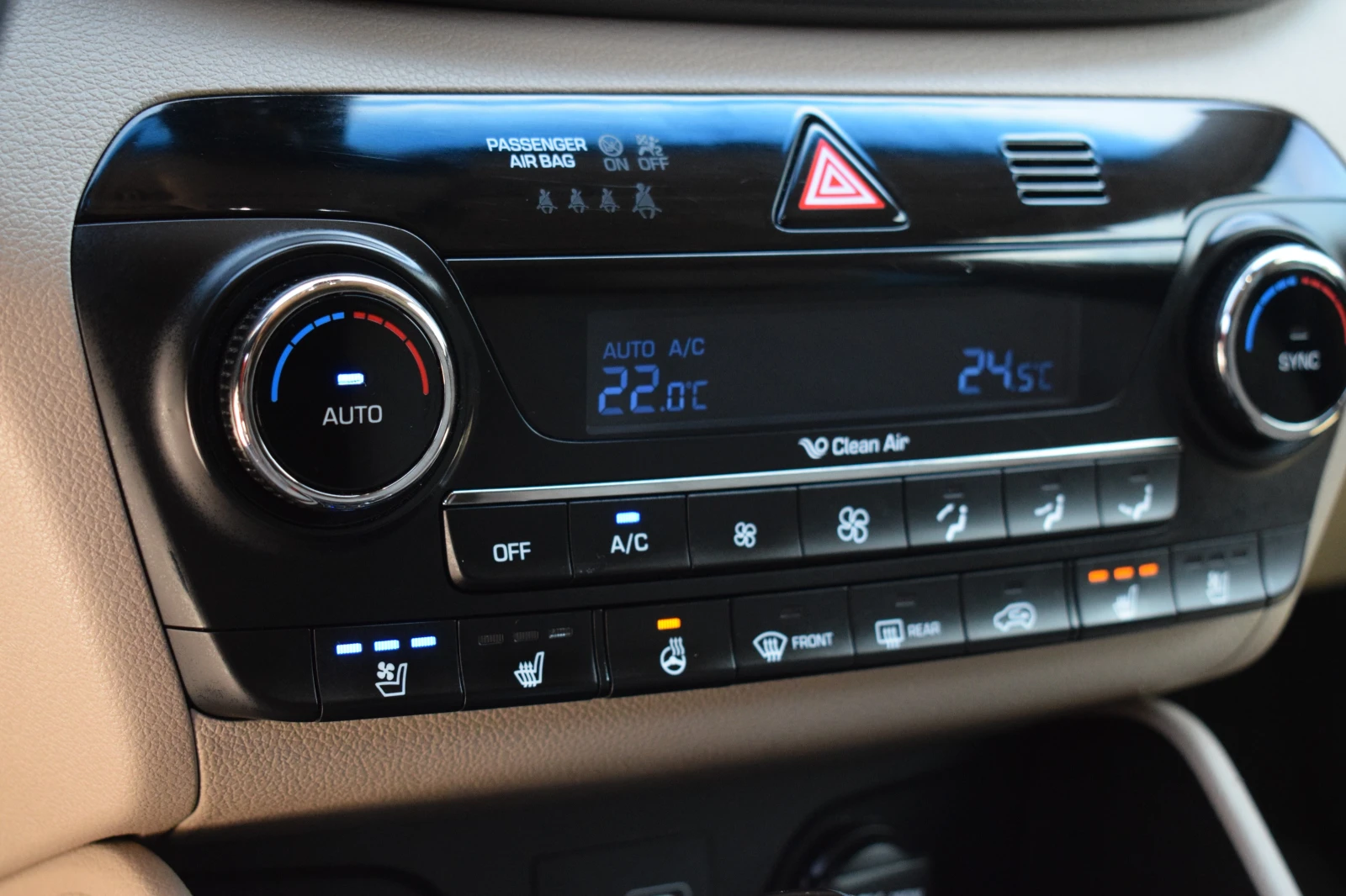 Hyundai Tucson, снимка 7 - Автомобили и джипове - 54621572