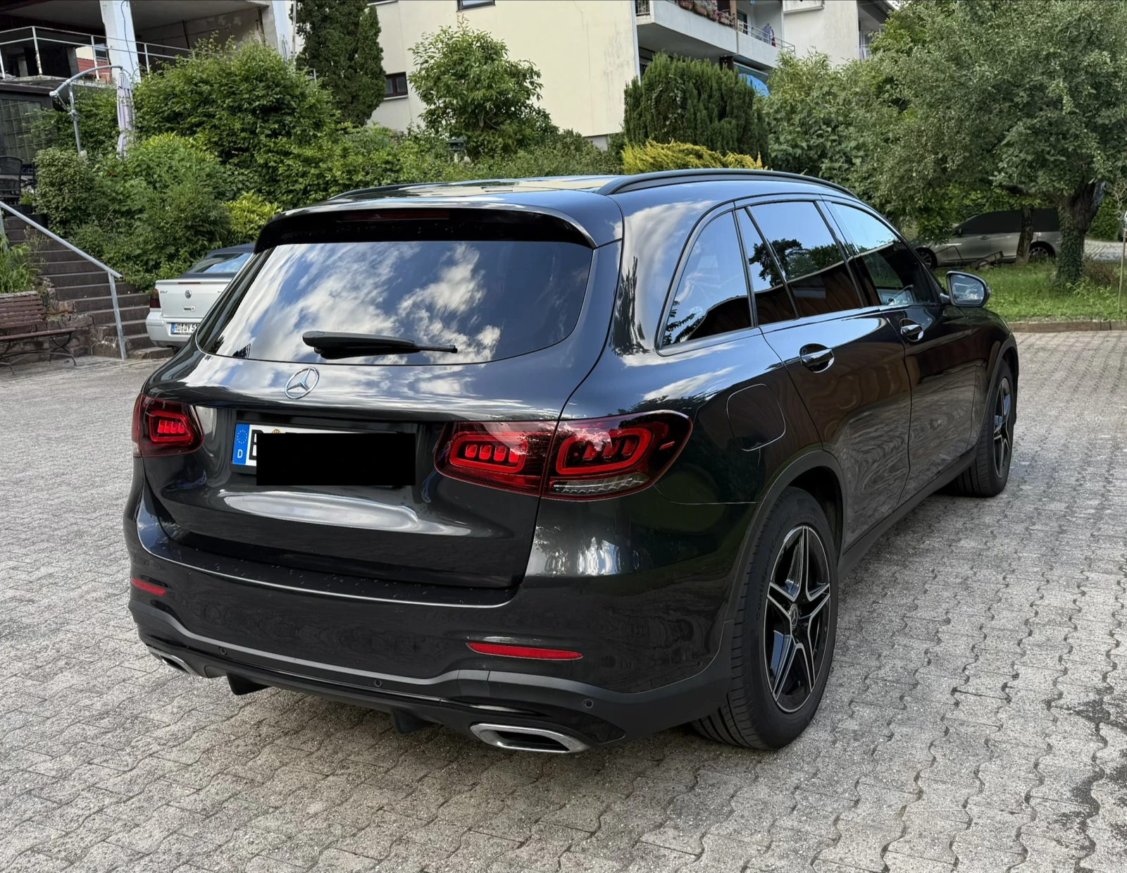 Mercedes-Benz GLC 300 d 4 Matic AMG Line, снимка 3 - Автомобили и джипове - 55244410