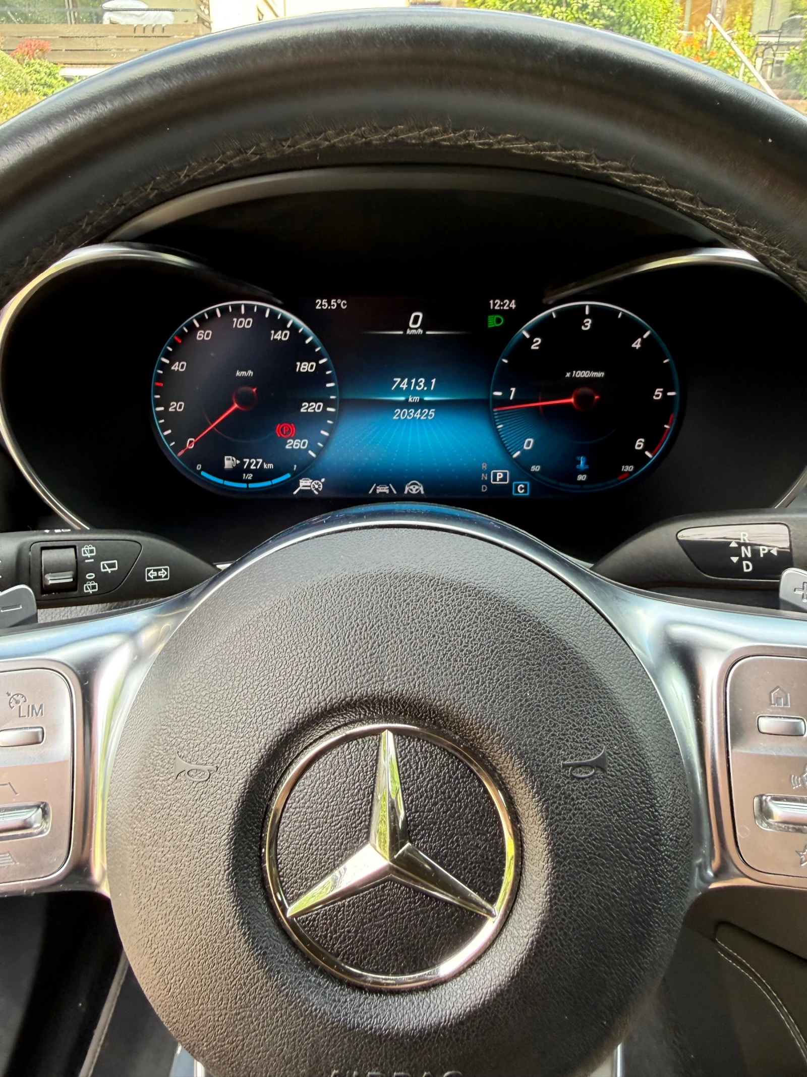 Mercedes-Benz GLC 300 d 4 Matic AMG Line, снимка 11 - Автомобили и джипове - 55244410