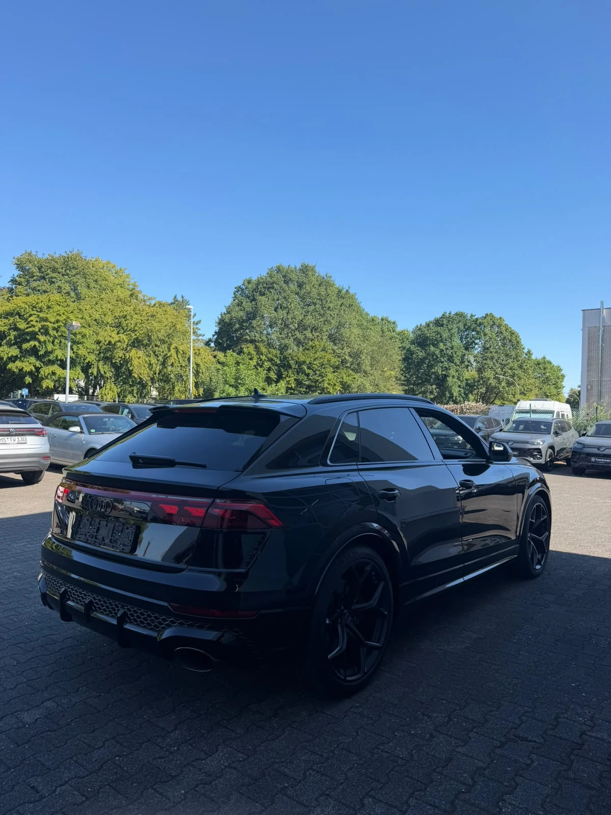 Audi RSQ8 Performance Matrix Keramik, снимка 3 - Автомобили и джипове - 55457113