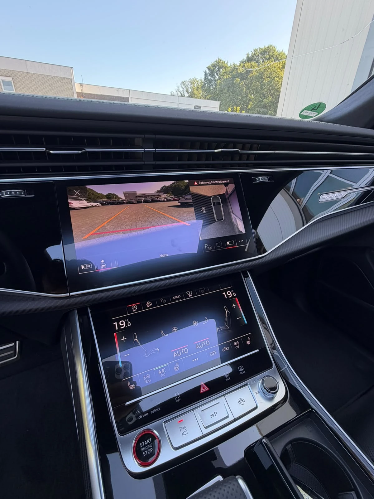Audi RSQ8 Performance Matrix Keramik, снимка 7 - Автомобили и джипове - 55457113
