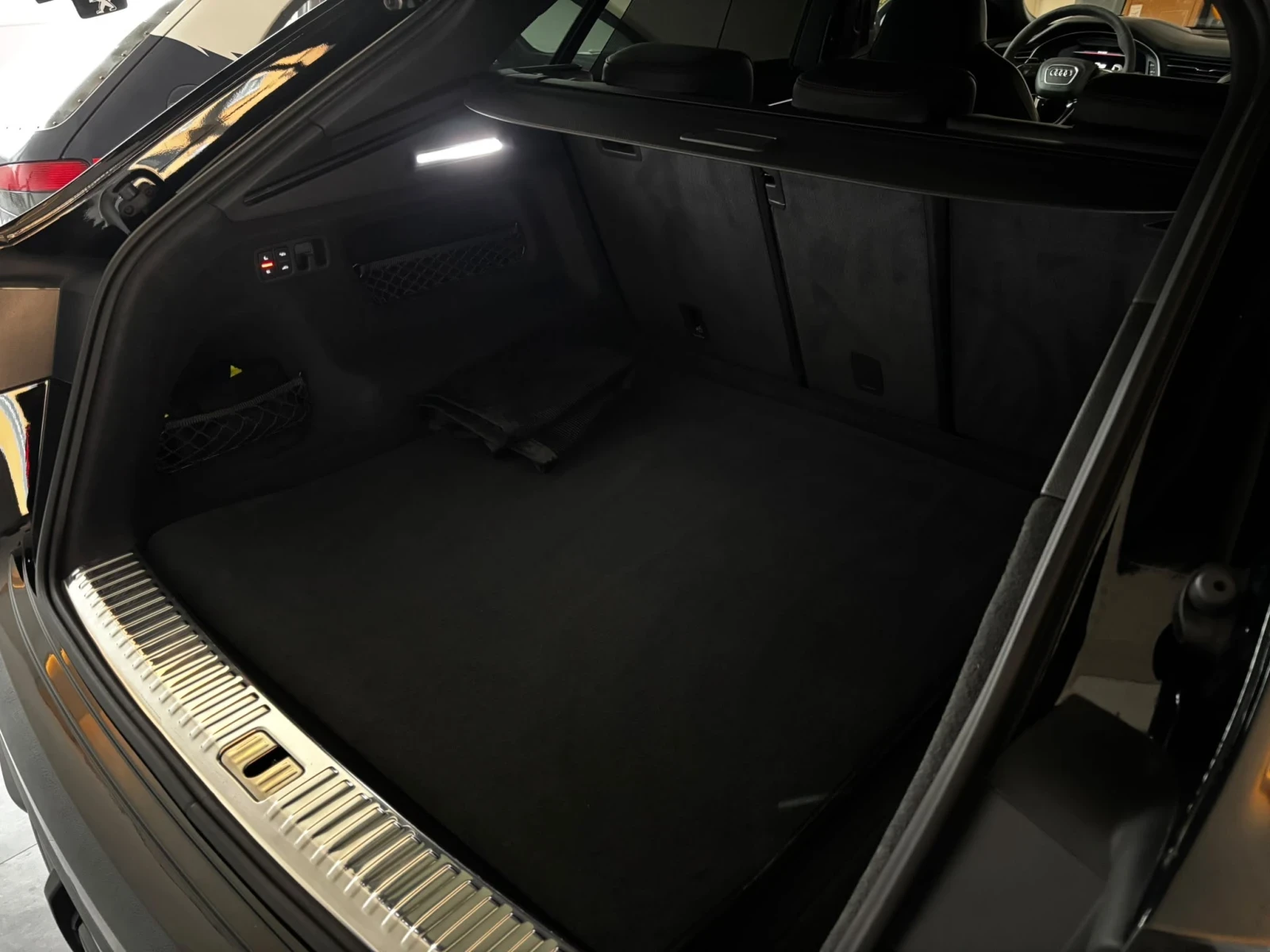 Audi RSQ8 Performance Matrix Keramik, снимка 15 - Автомобили и джипове - 55636711