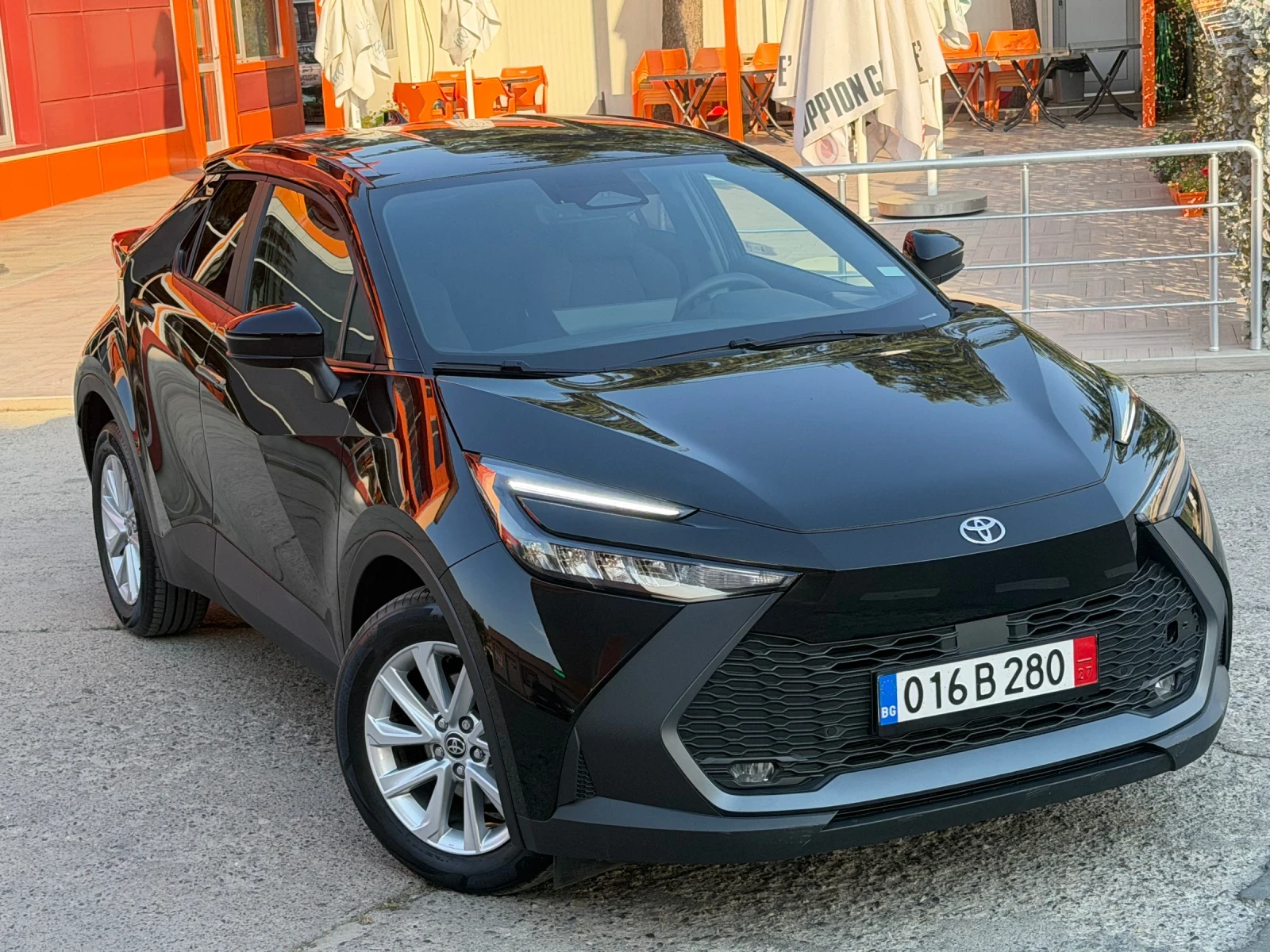 Toyota C-HR Hybrid= Камера= Мъртва зона= Гаранция