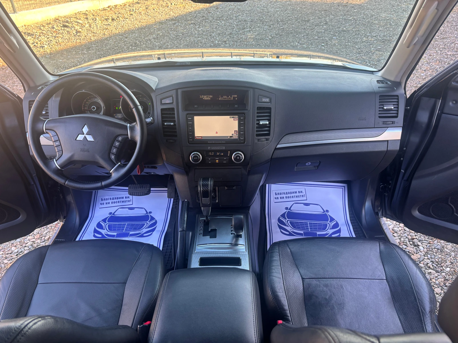 Mitsubishi Pajero 3.2 , снимка 16 - Автомобили и джипове - 56574573