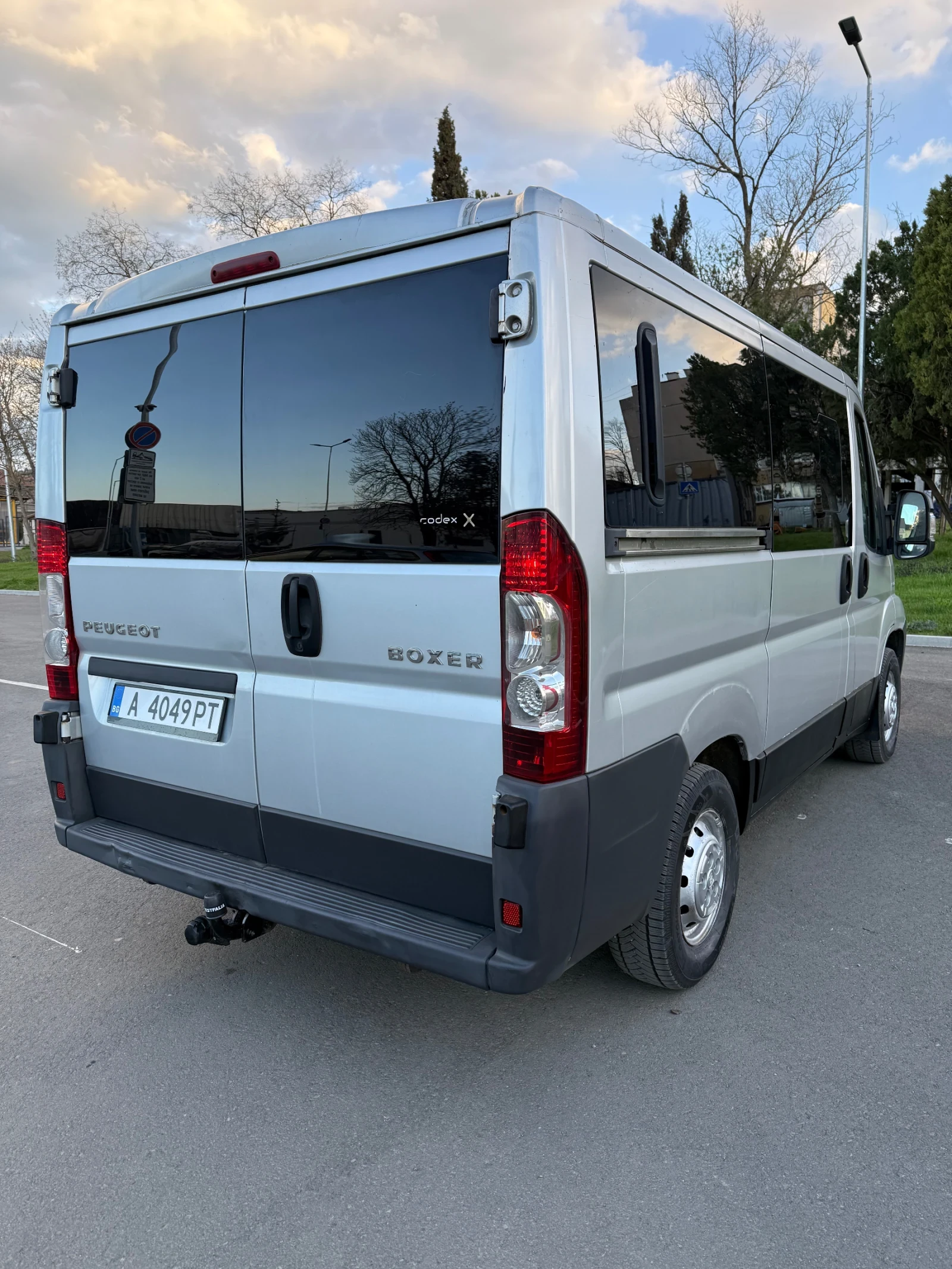 Peugeot Boxer 2.2 дизел, снимка 4 - Бусове и автобуси - 54140994