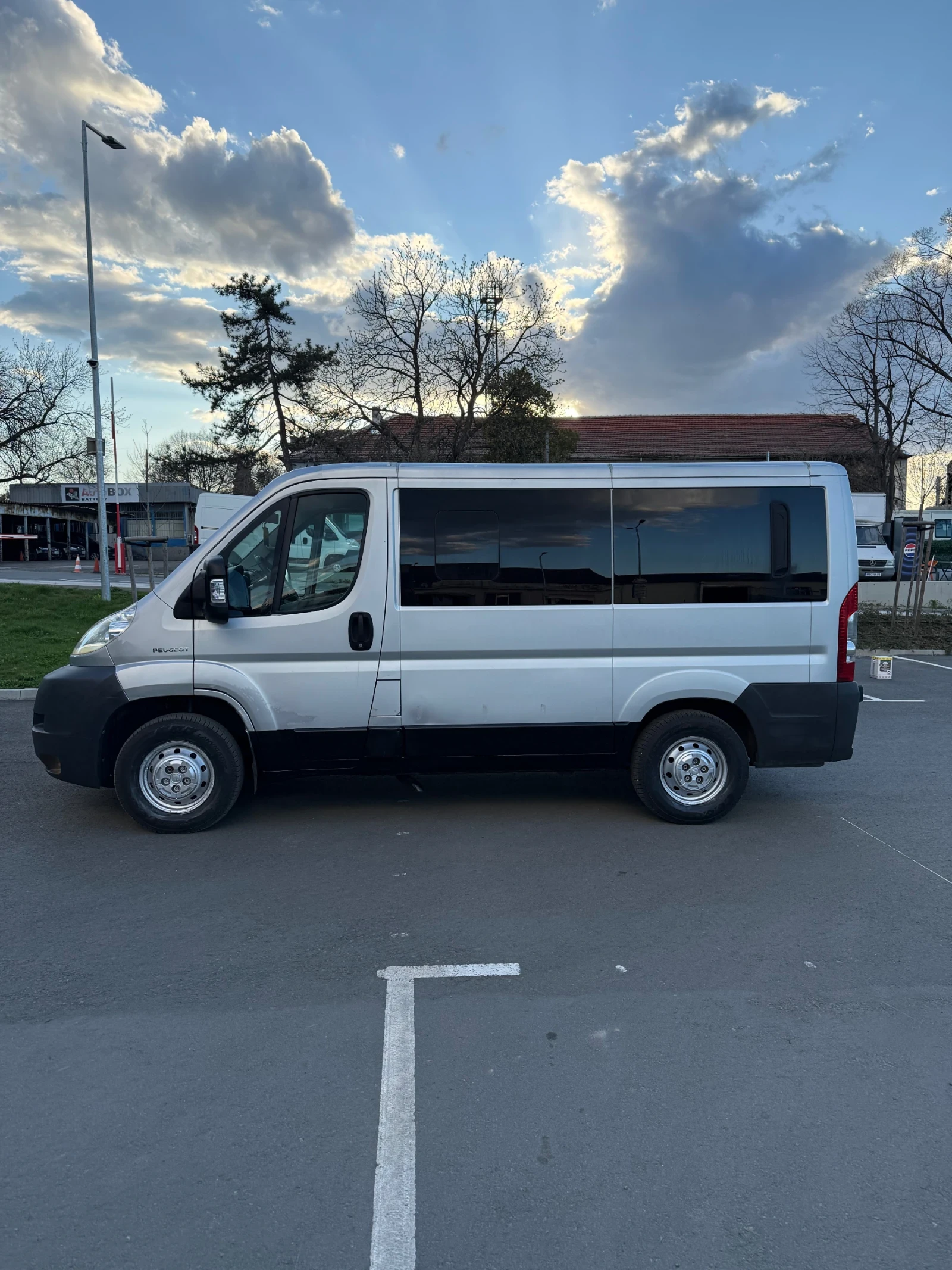 Peugeot Boxer 2.2 дизел, снимка 2 - Бусове и автобуси - 54140994