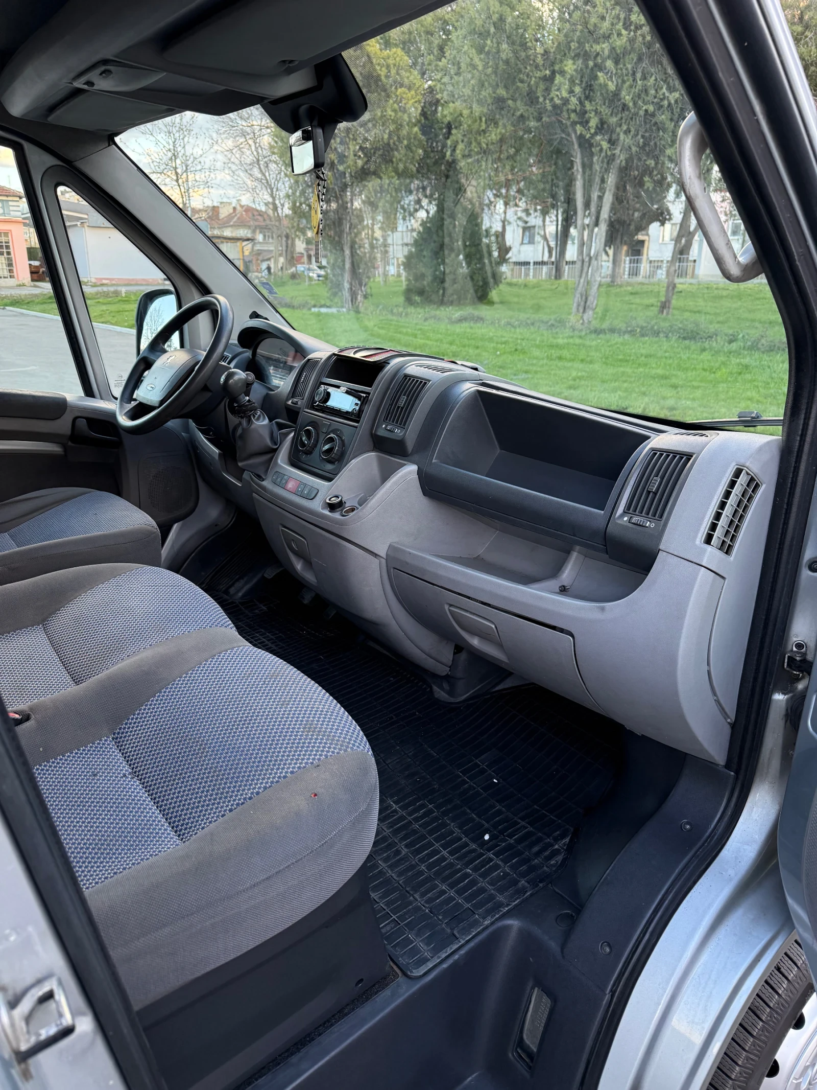 Peugeot Boxer 2.2 дизел, снимка 11 - Бусове и автобуси - 54140994