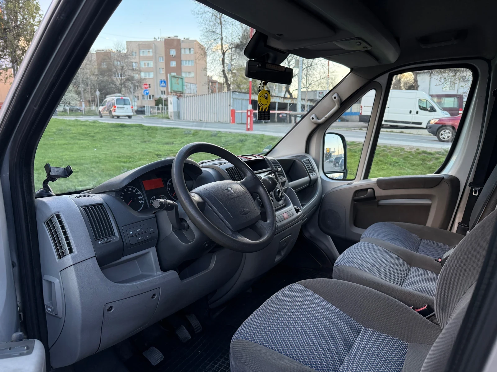 Peugeot Boxer 2.2 дизел, снимка 12 - Бусове и автобуси - 54140994