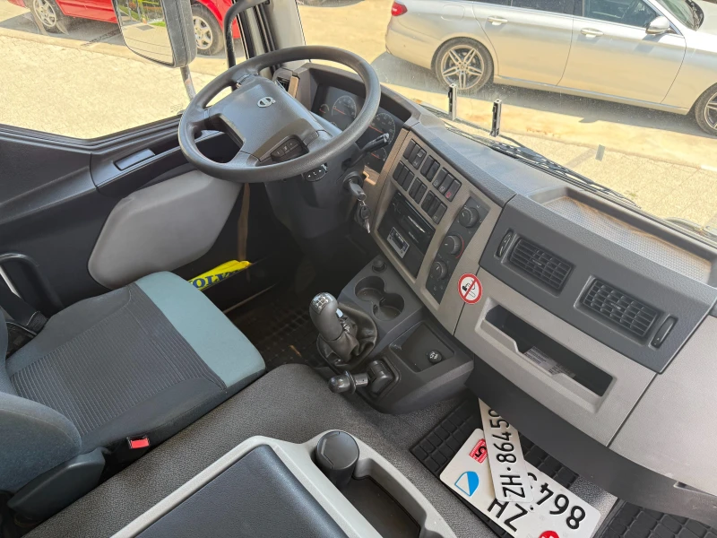 Volvo Fl FLH-290 Хладилен + Клима 7.70м. Euro 5, снимка 10 - Камиони - 50645311