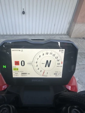 Ducati Streetfighter V4S, снимка 11