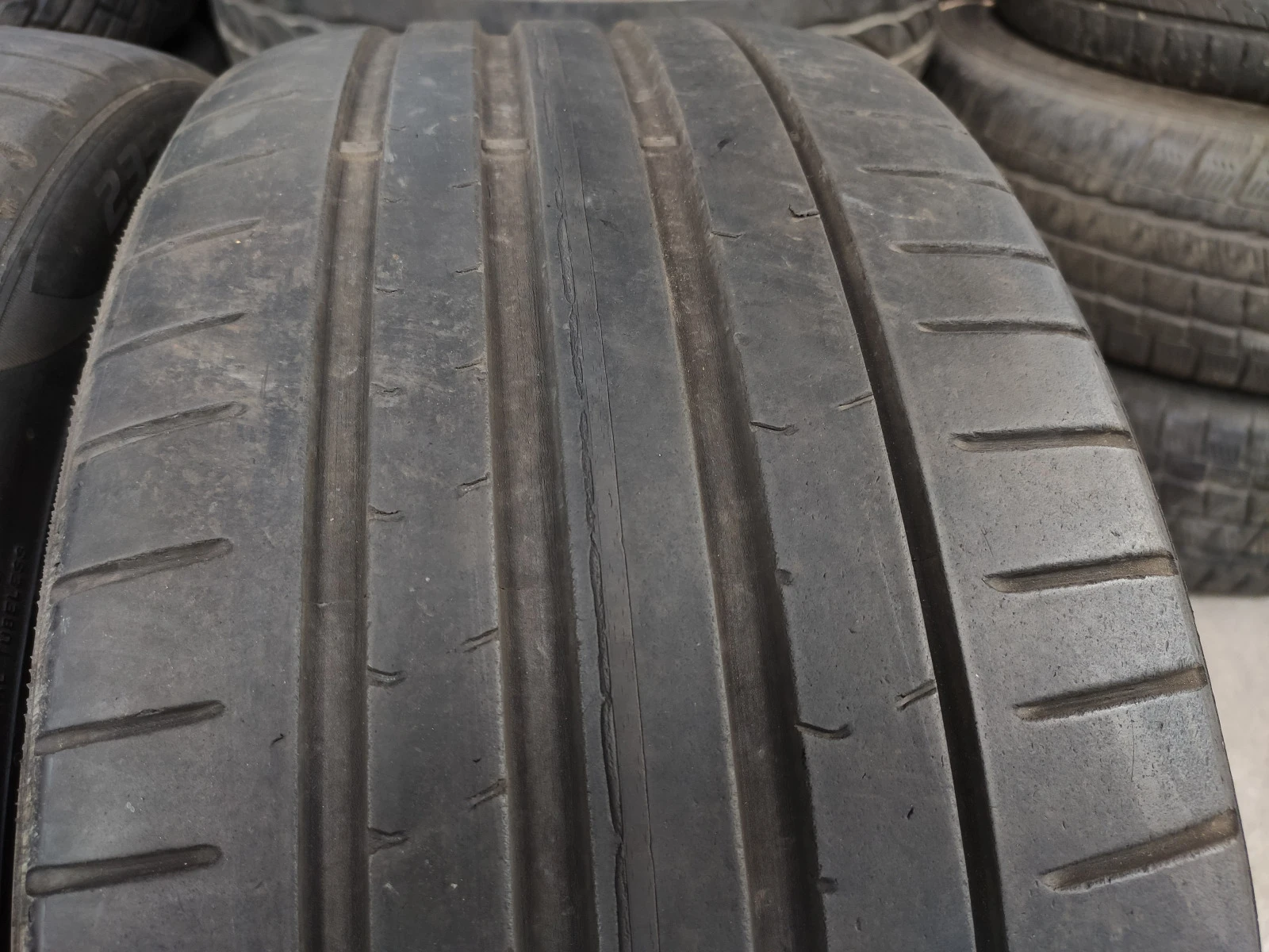  235/35R19 | Mobile.bg   1