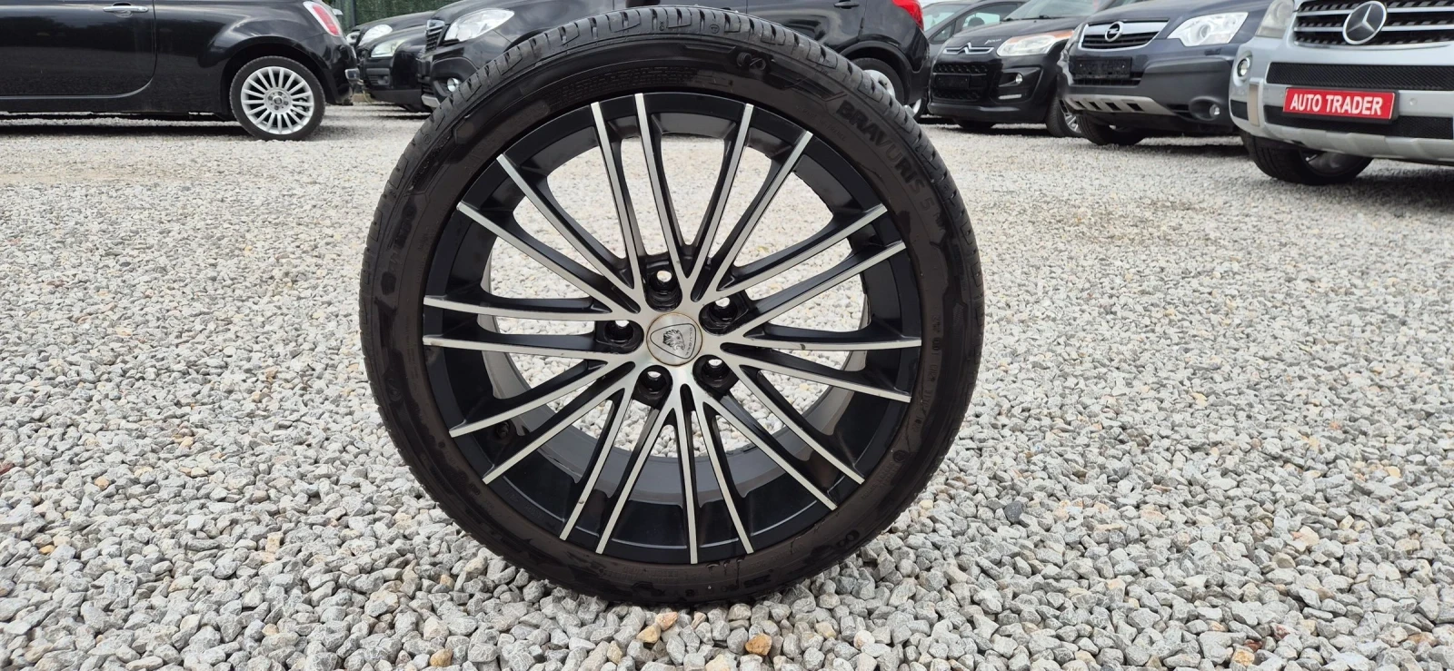    235/40R18 | Mobile.bg   1