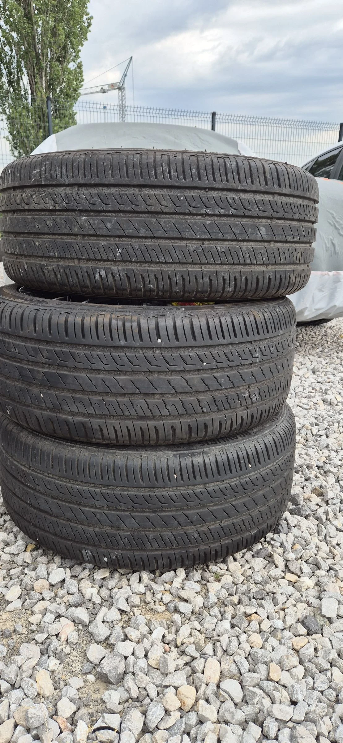    235/40R18 | Mobile.bg   5