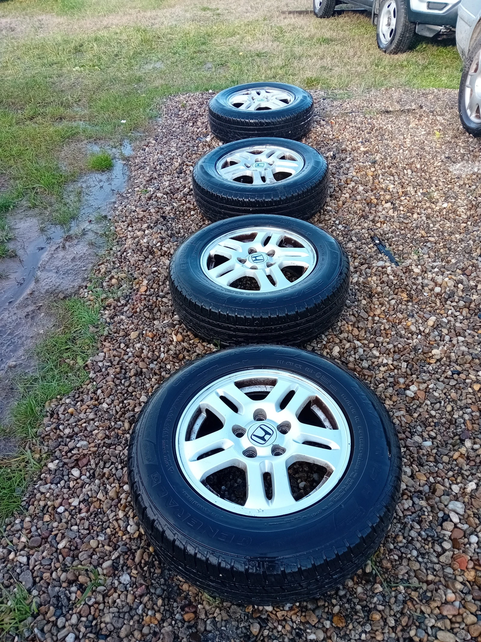    205/70R15  Honda Cr-v | Mobile.bg   2