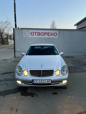 Mercedes-Benz E 220, снимка 4