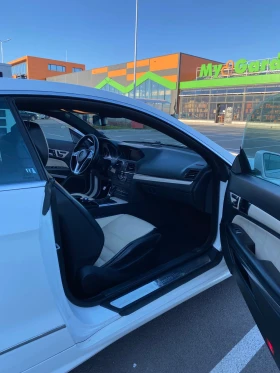 Mercedes-Benz E 500 AMG* DESIGNO* LINE ASS* PANO* ПОДГРЕВ* HARMAN KARD, снимка 12