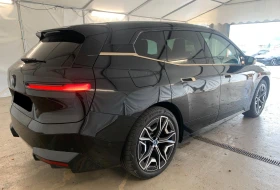 BMW iX xDrive50/ SPORTPACK/ B&W/ LASER/ 360/ PANO/ 22/, снимка 4