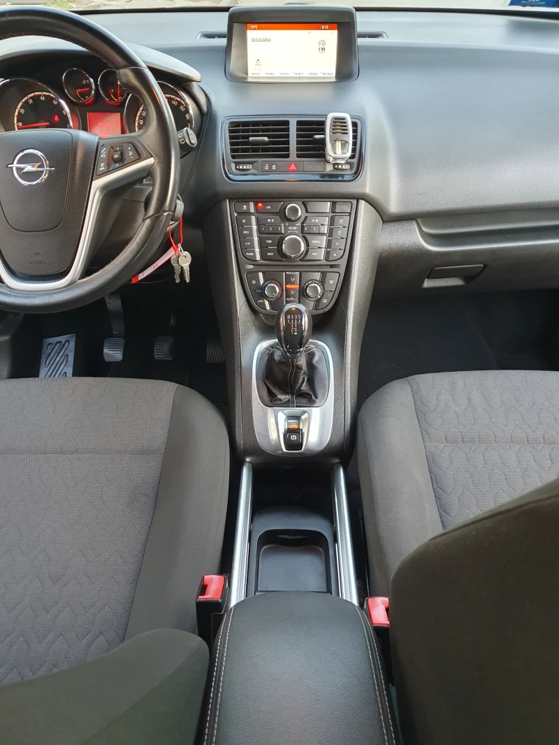 Opel Meriva 1.4i FACELIFT, снимка 15 - Автомобили и джипове - 45806019