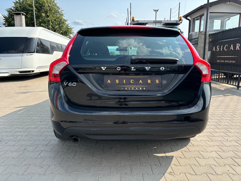 Volvo V60 1.6D AUTOMATIC EURO 5B, снимка 4 - Автомобили и джипове - 46705131