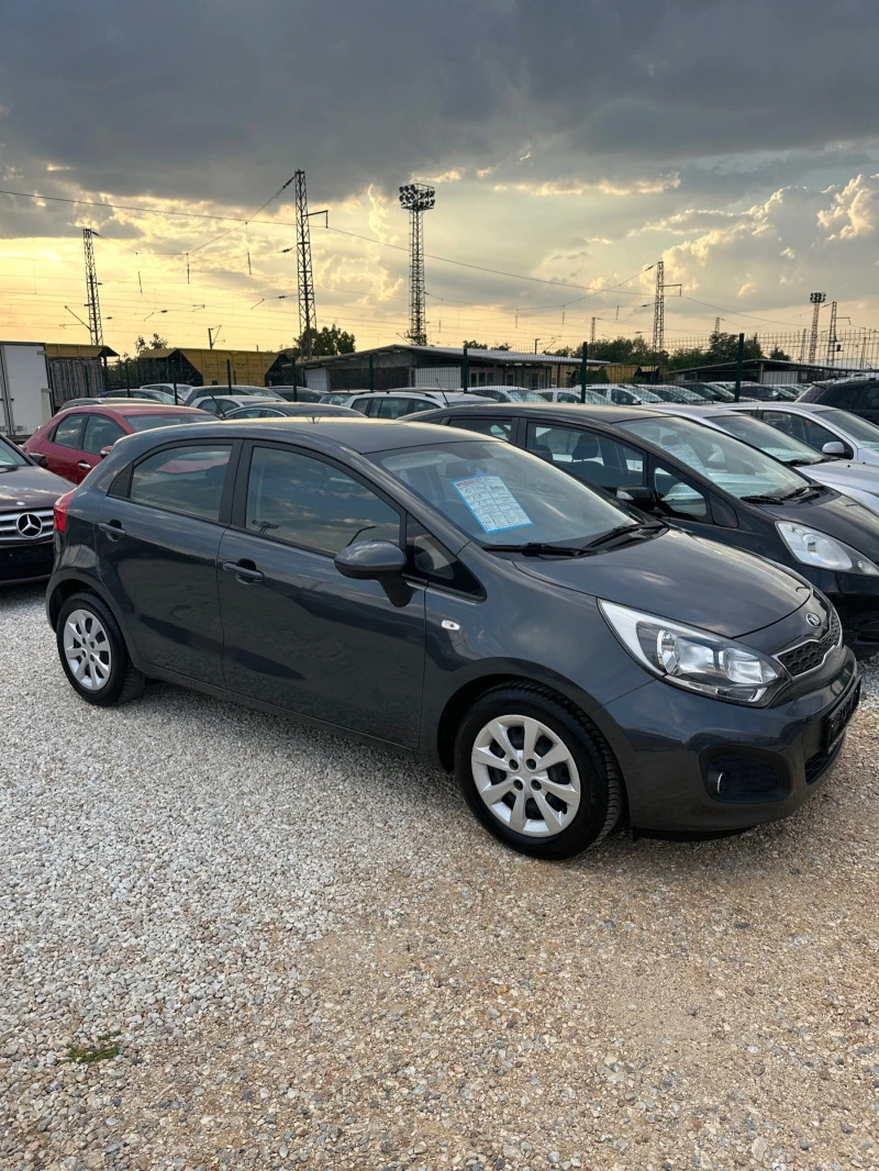 Kia Rio 1.3 Бензин, снимка 2 - Автомобили и джипове - 47423086