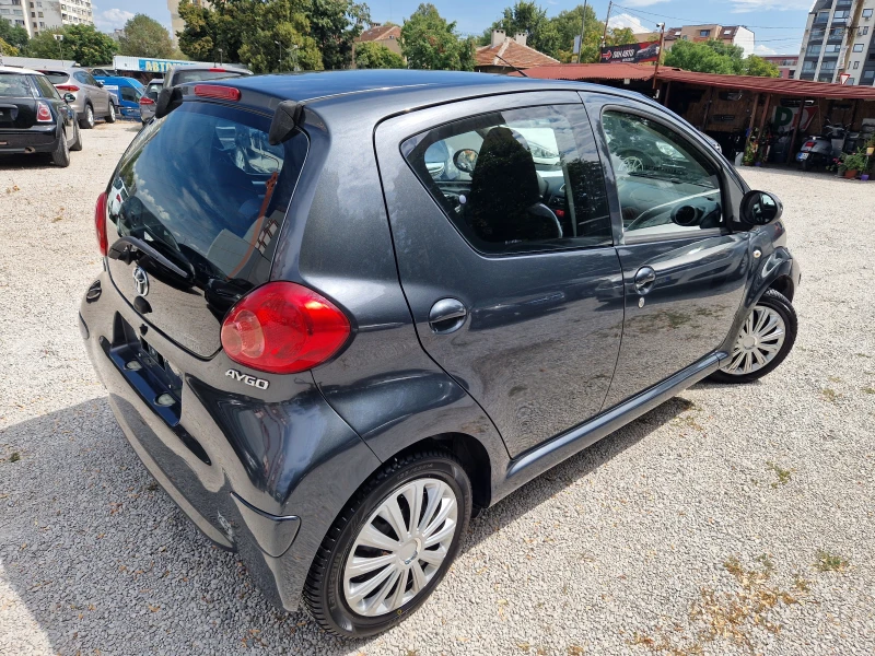 Toyota Aygo 1.0VVTI, снимка 4 - Автомобили и джипове - 46953961