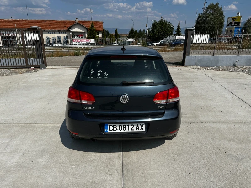 VW Golf 1.6TDI, снимка 5 - Автомобили и джипове - 47048198