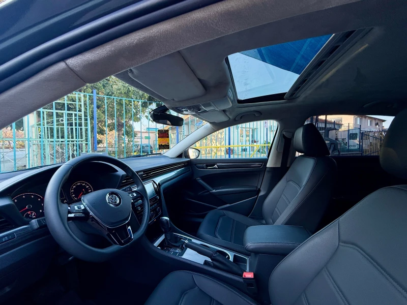 VW Passat Sedan, снимка 14 - Автомобили и джипове - 48300865