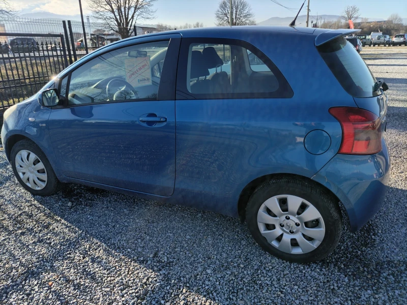 Toyota Yaris, снимка 11 - Автомобили и джипове - 48550100