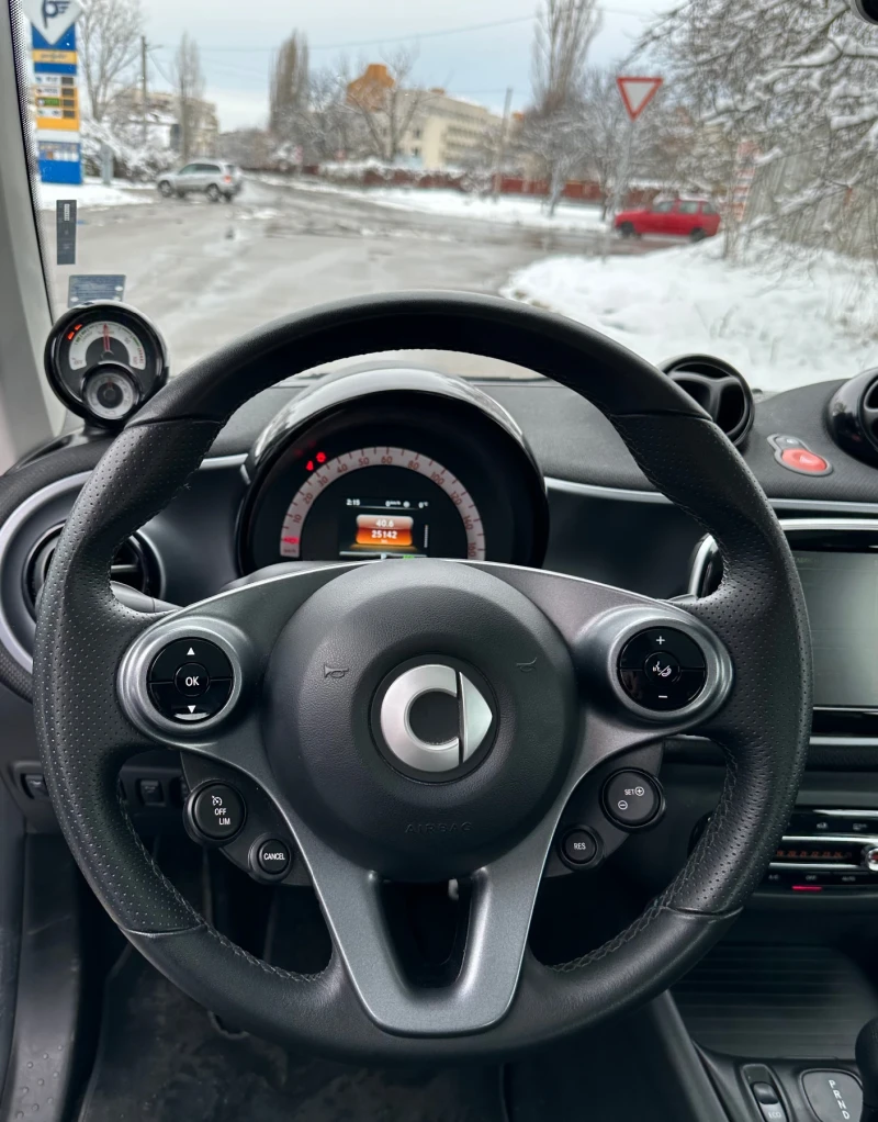 Smart Fortwo, снимка 9 - Автомобили и джипове - 48781803