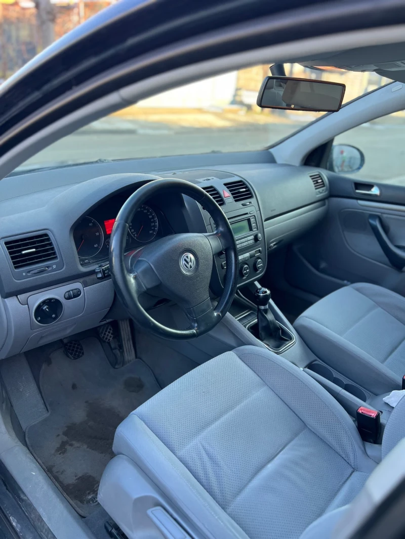 VW Golf 1.9, снимка 5 - Автомобили и джипове - 49211273