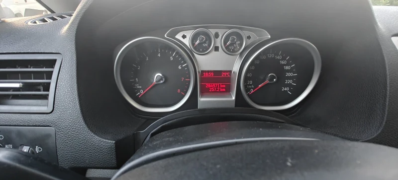 Ford C-max 2.0 Бензин/газ 143 к.с. КЛИМАТРОНИК, снимка 9 - Автомобили и джипове - 52259966