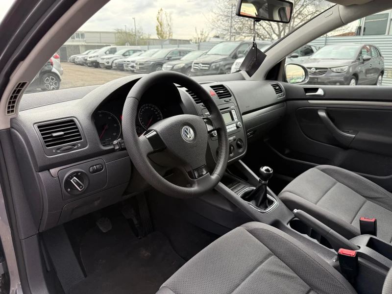 VW Golf 1.9TDI* 105PS* 6Ск, снимка 9 - Автомобили и джипове - 52459692