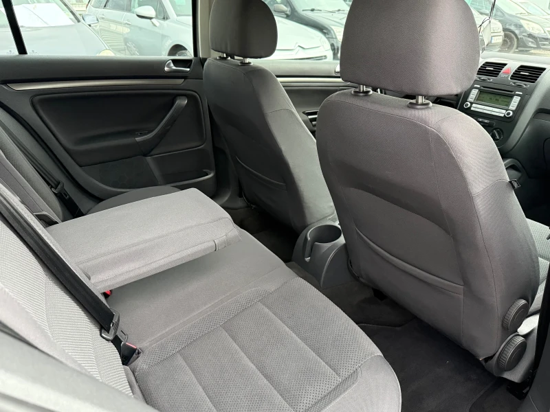 VW Golf 1.9TDI* 105PS* 6Ск, снимка 12 - Автомобили и джипове - 52459692