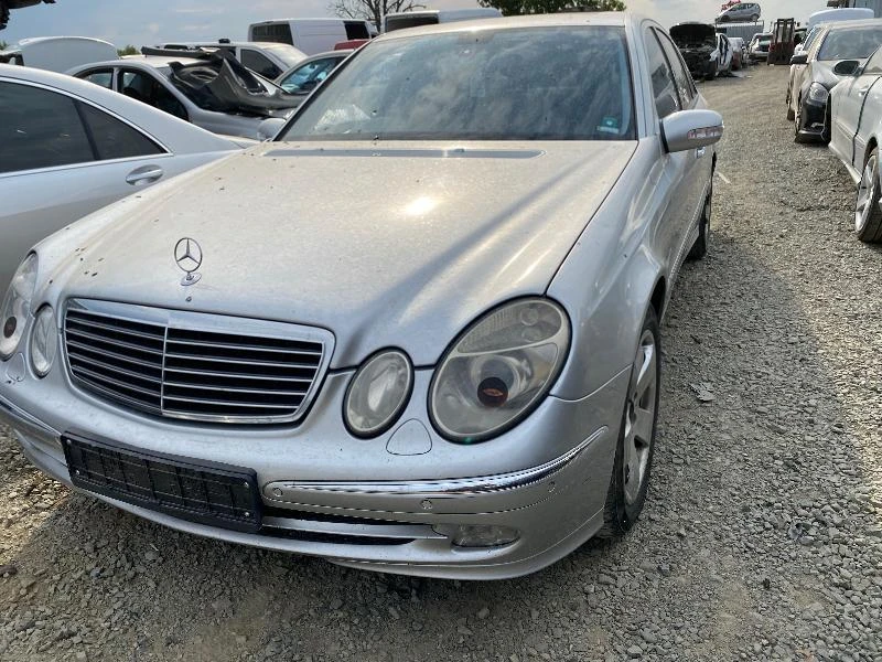 Mercedes-Benz E 320 Редови Двигател, снимка 6 - Автомобили и джипове - 29813675