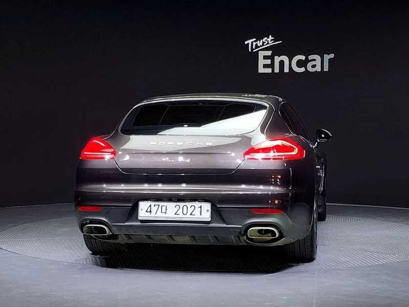 Porsche Panamera 3.0 Diesel| 250к.с.| ВКЛ.ТЕХНОТЕСТ, снимка 4 - Автомобили и джипове - 55457576