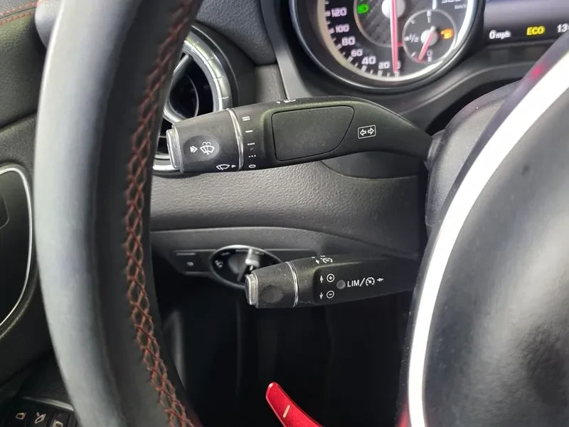 Mercedes-Benz CLA 45 AMG 4Matic, снимка 17 - Автомобили и джипове - 56085074