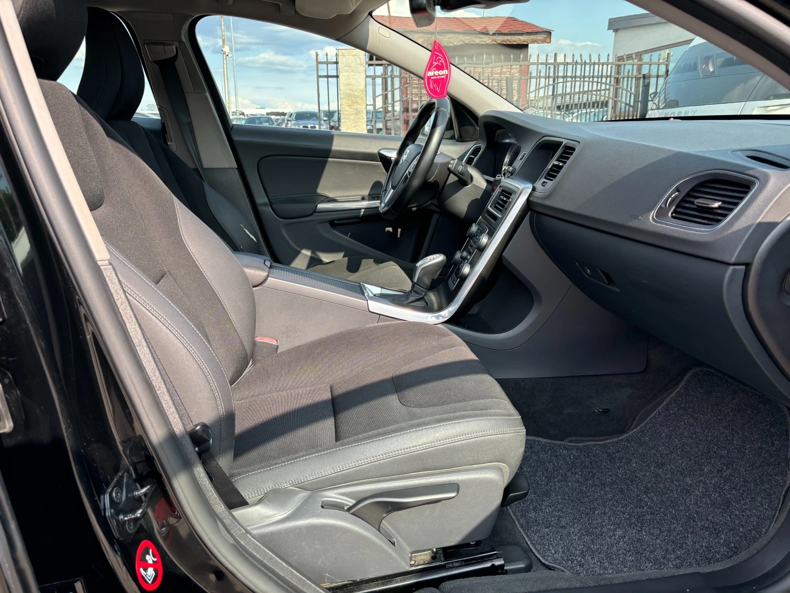 Volvo V60 1.6D AUTOMATIC EURO 5B | Mobile.bg   12