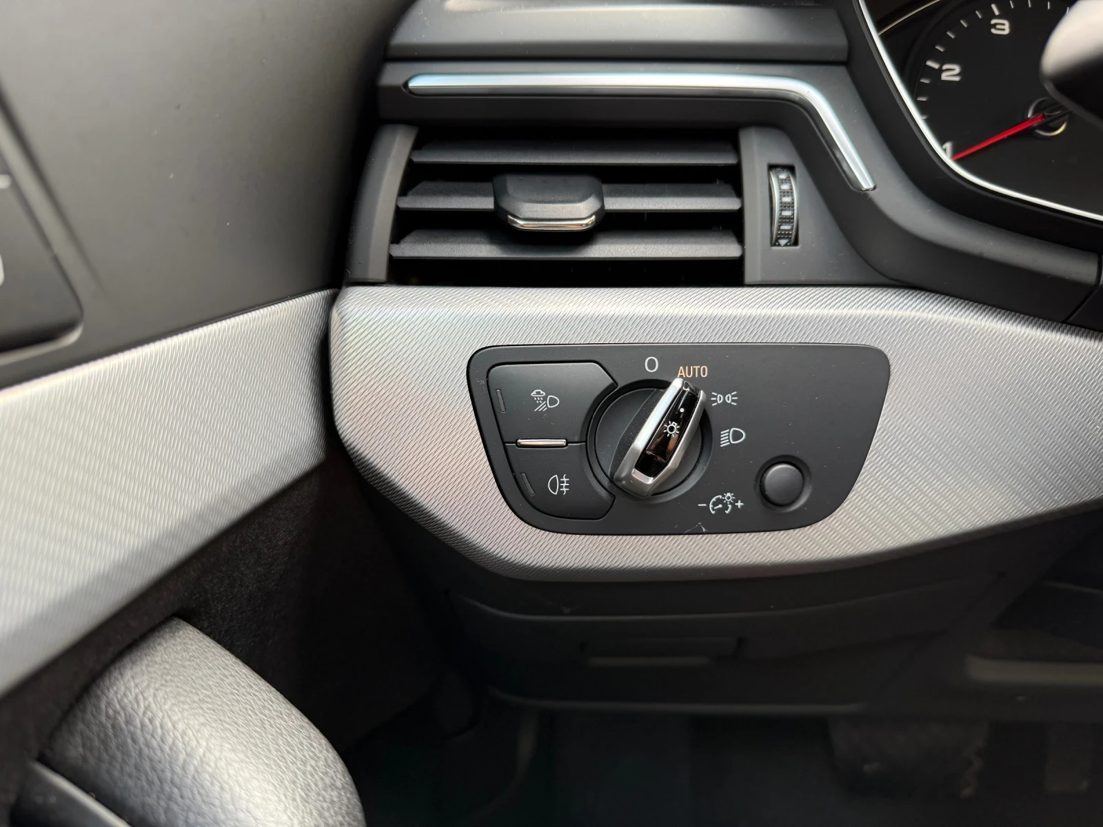 Audi A4 ALL BLACK | Mobile.bg   11