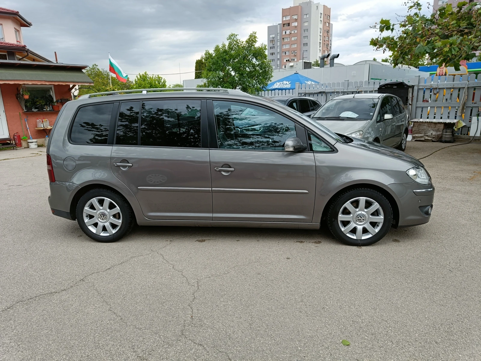 VW Touran 2.0 BARTER 170 - изображение 4