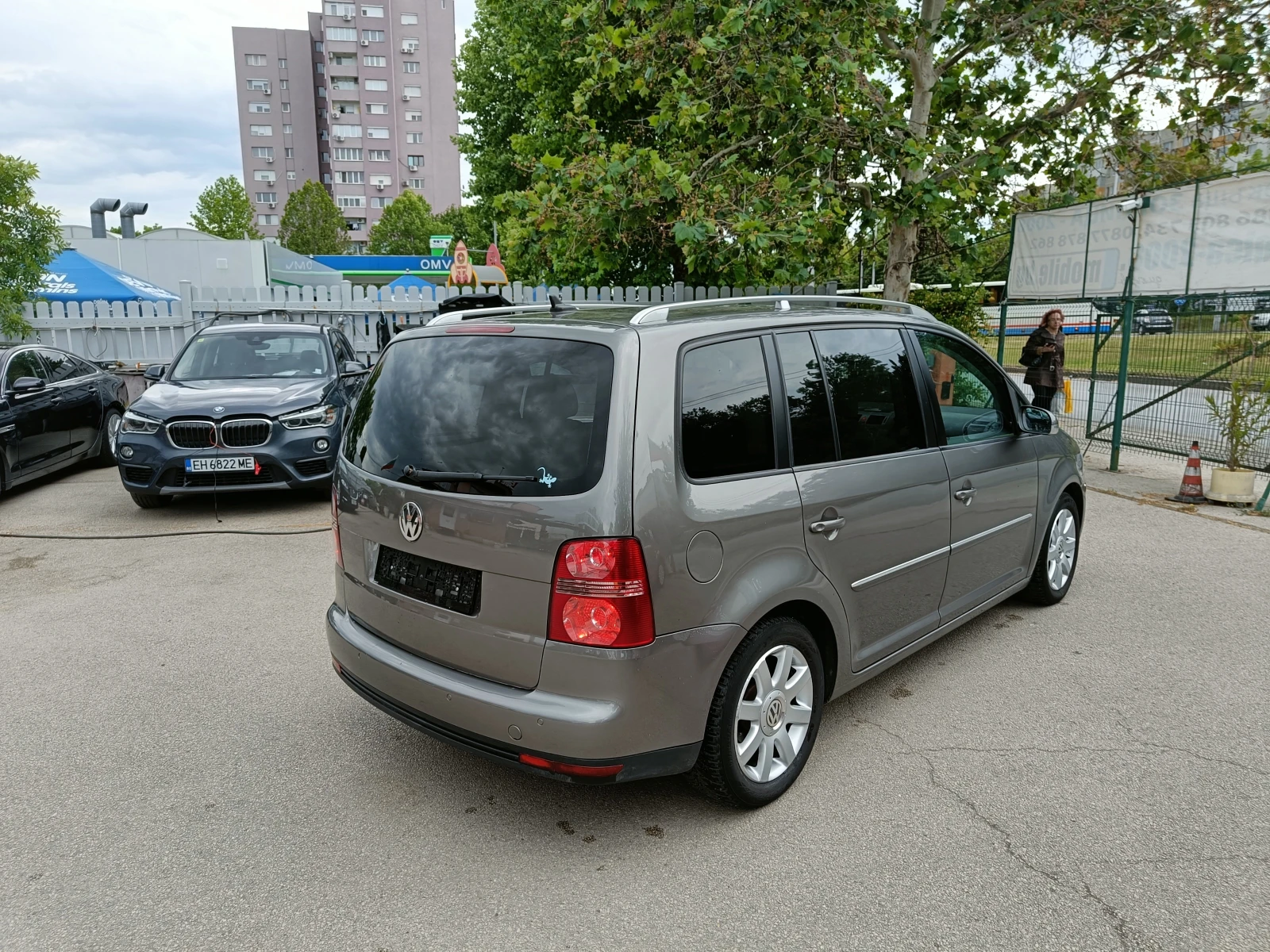 VW Touran 2.0 BARTER 170 - изображение 5
