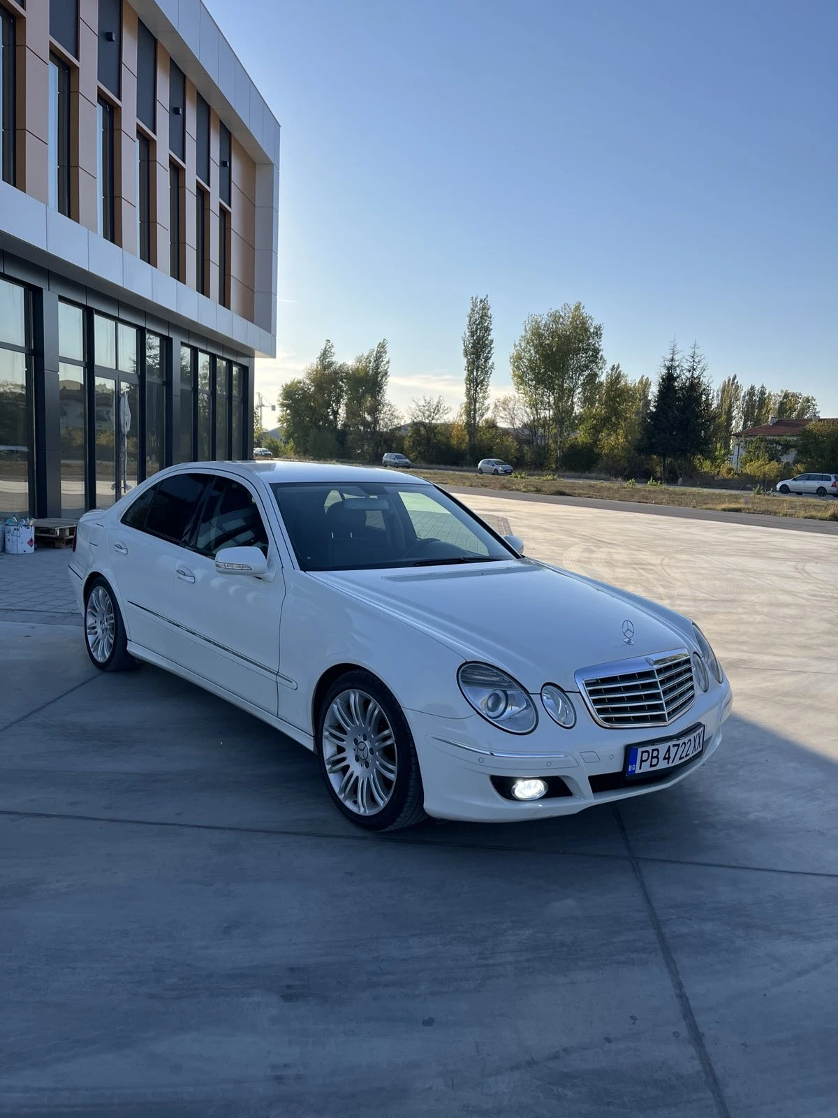 Mercedes-Benz E 200 KOMPRESSOR ELEGANCE HARMAN KARDON - изображение 3