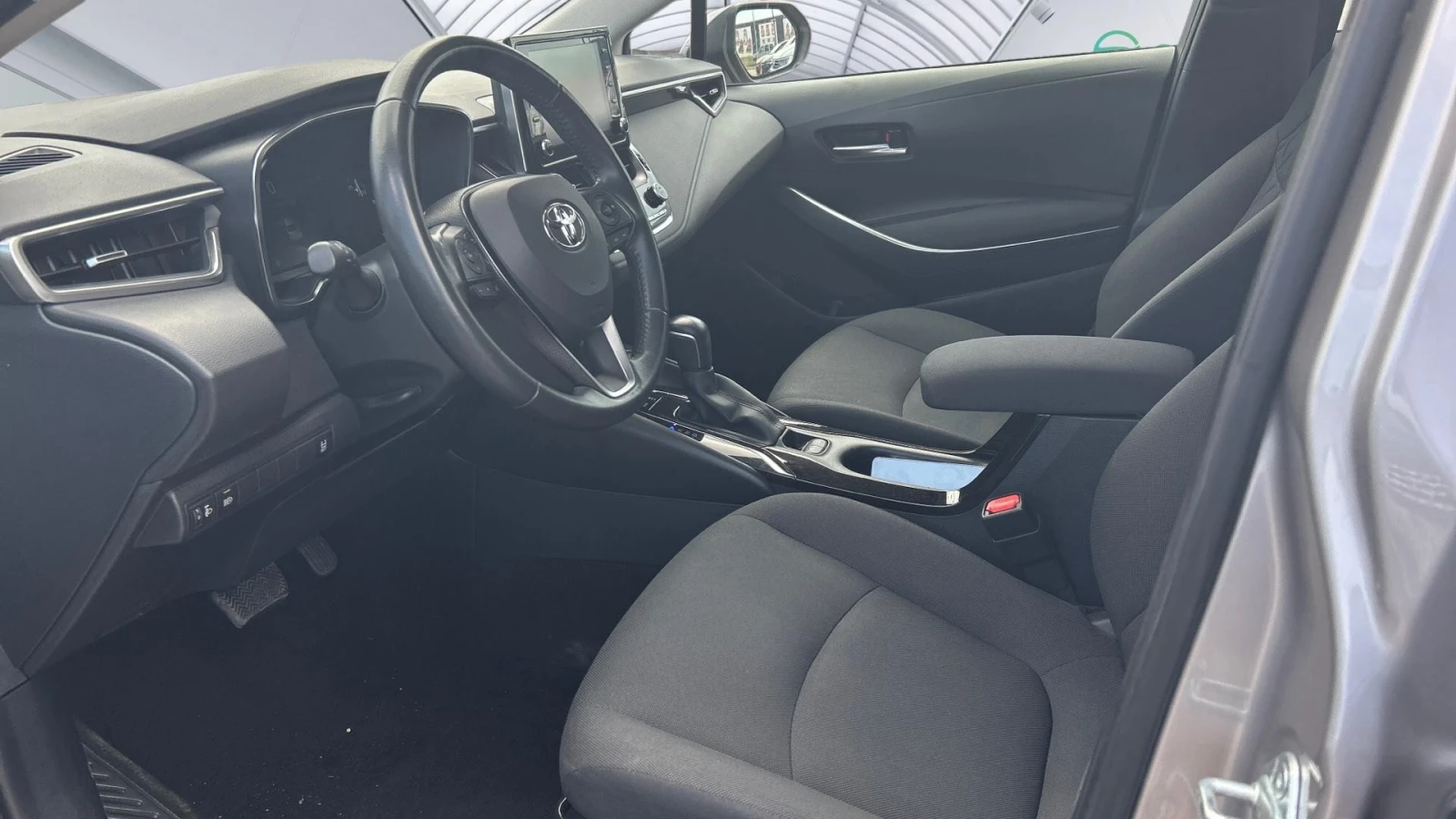 Toyota Corolla 1.5i, Месечна вноска от 455 лв. - изображение 8