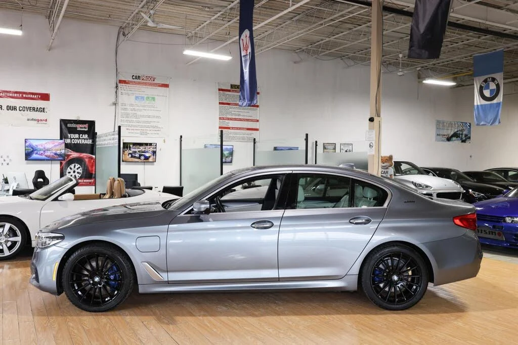 BMW 530 xDrive* M-pack* Distronic* 360* HUD*  - изображение 2