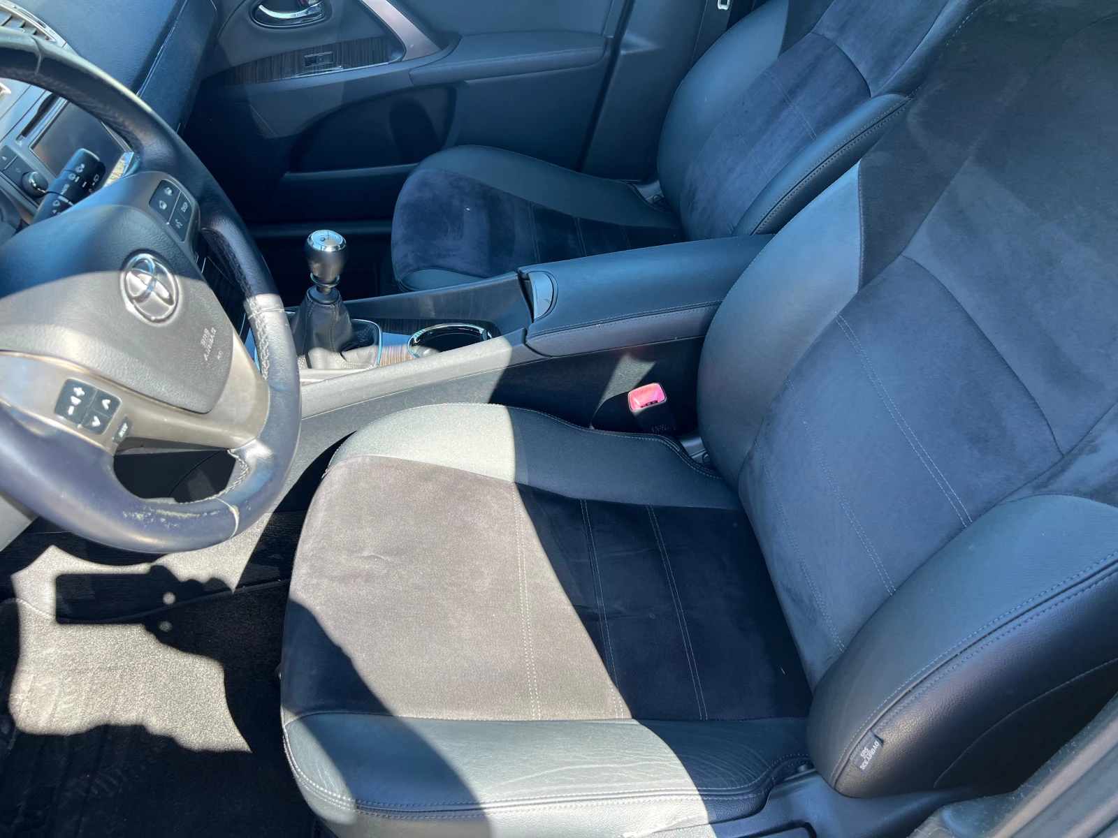Toyota Avensis 2.0 D4D - изображение 9