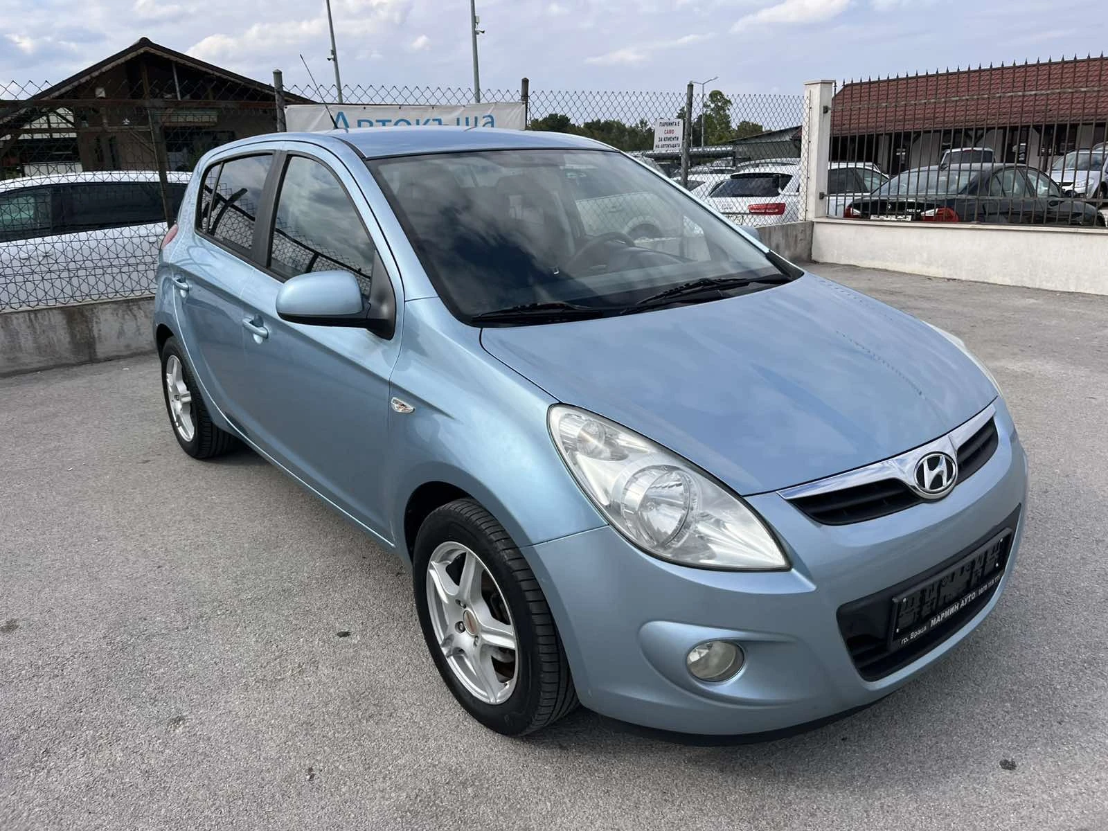Hyundai I20 1.3I 78кс 117 000км КЛИМАТИК ПЕРФЕКТЕН АВТОМОБИЛ - изображение 3