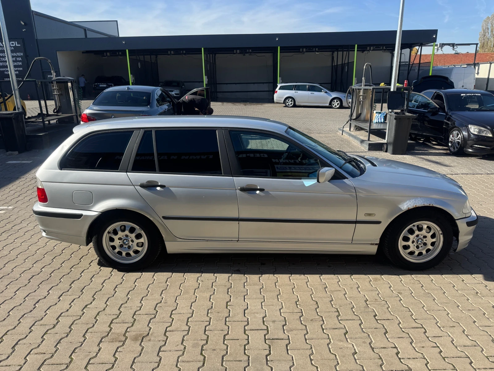 BMW 320  - изображение 5