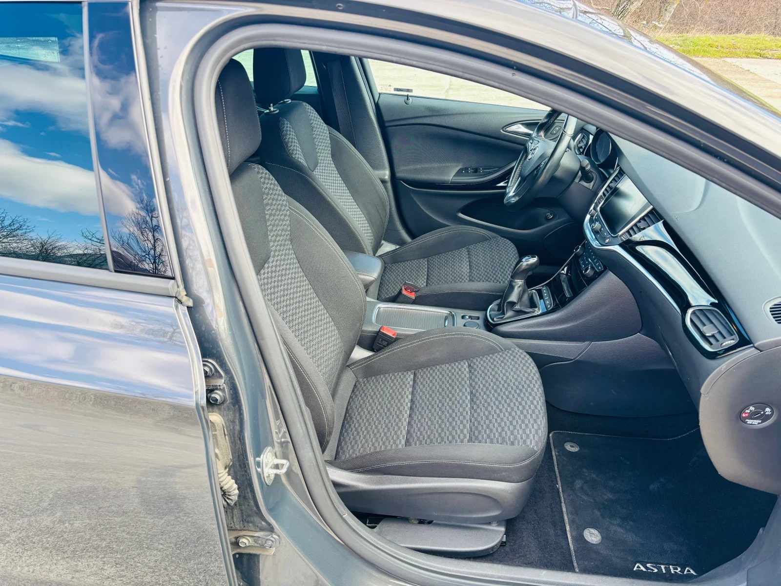 Opel Astra 1.4-125k.s, снимка 12 - Автомобили и джипове - 53590364