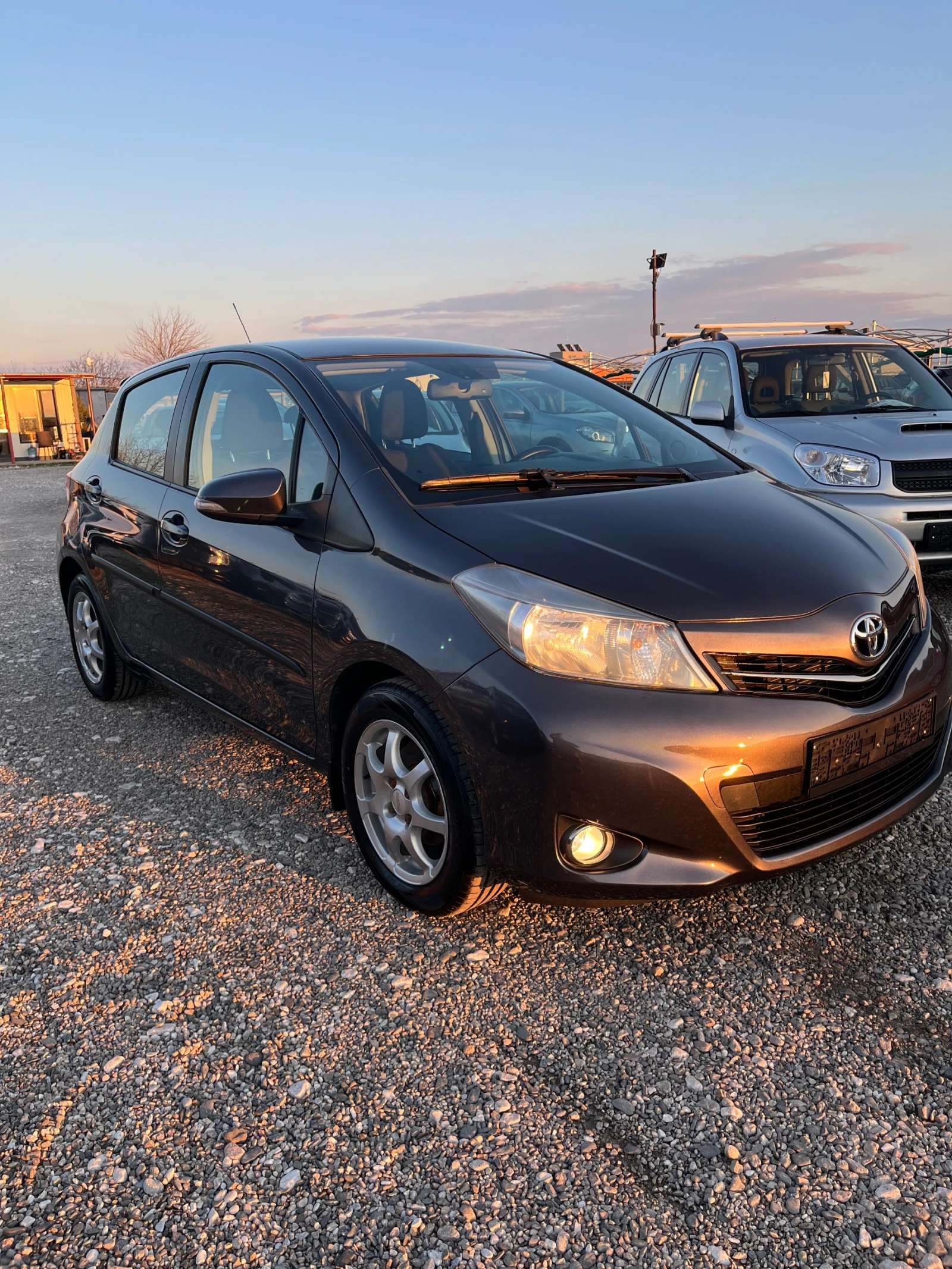 Toyota Yaris 1.33 ������ | Mobile.bg � ����������� 3