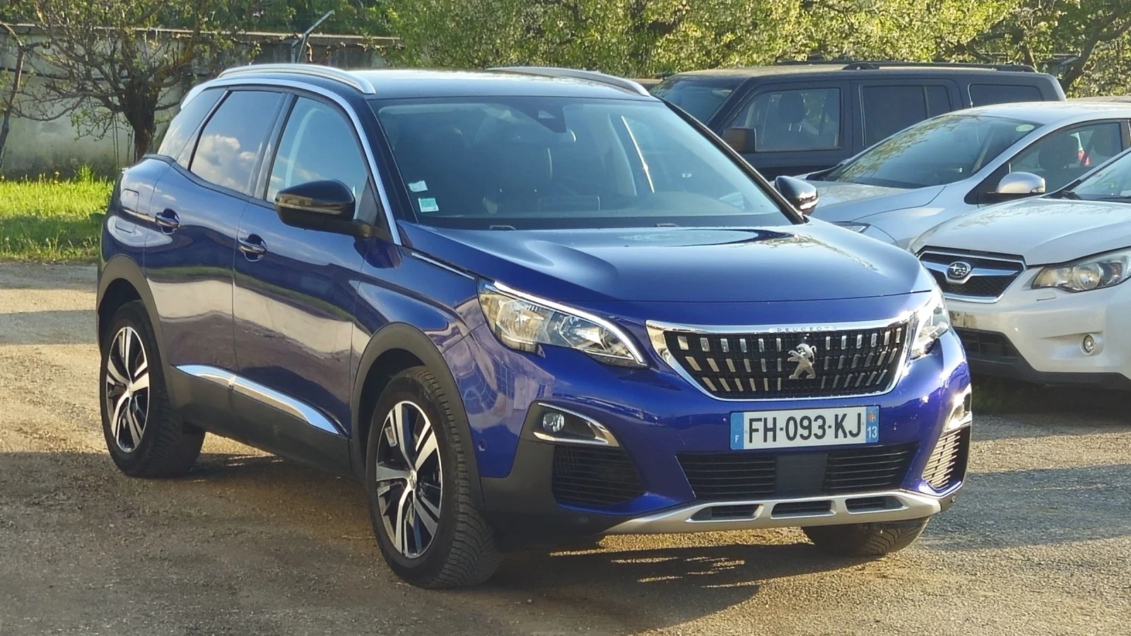 Peugeot 3008 1.2 PureTech, снимка 2 - Автомобили и джипове - 53734334