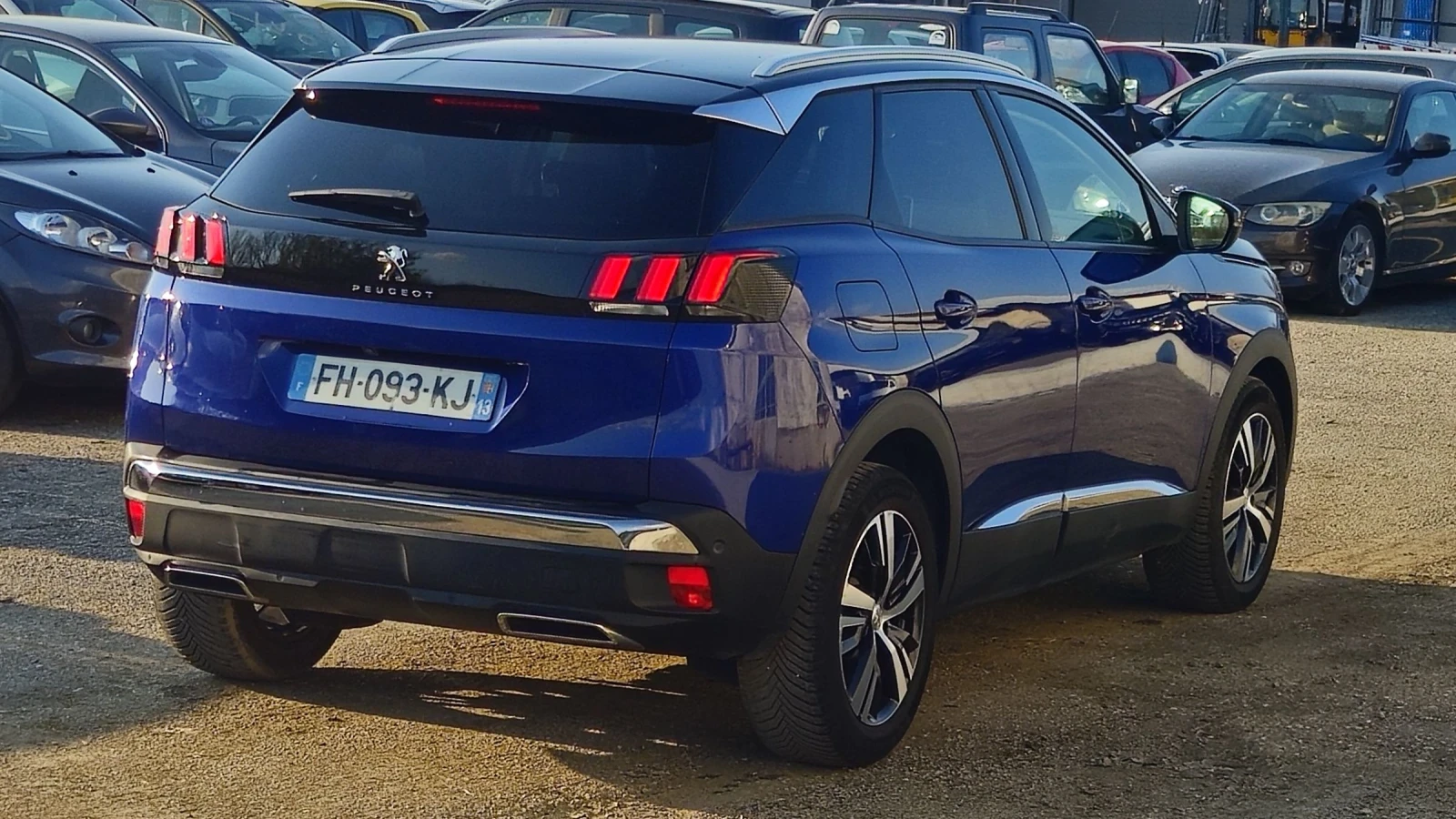 Peugeot 3008 1.2 PureTech, снимка 5 - Автомобили и джипове - 53734334
